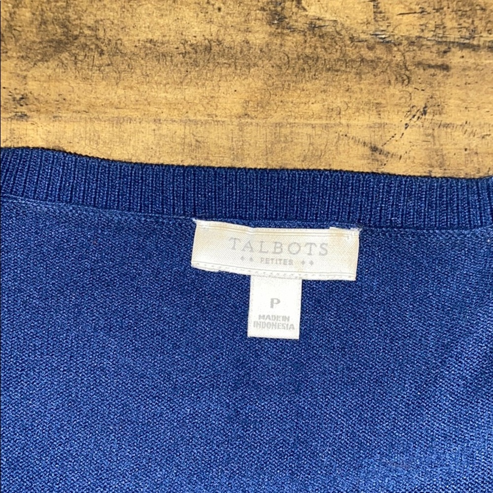 Cardigan - Picture 2 of 3